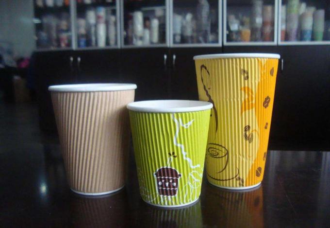 Automatische mittlere Geschwindigkeits-doppel-wandige Papierschalen-Maschine für Starbuck oder Costa Cup 100 Schalen pro Minute